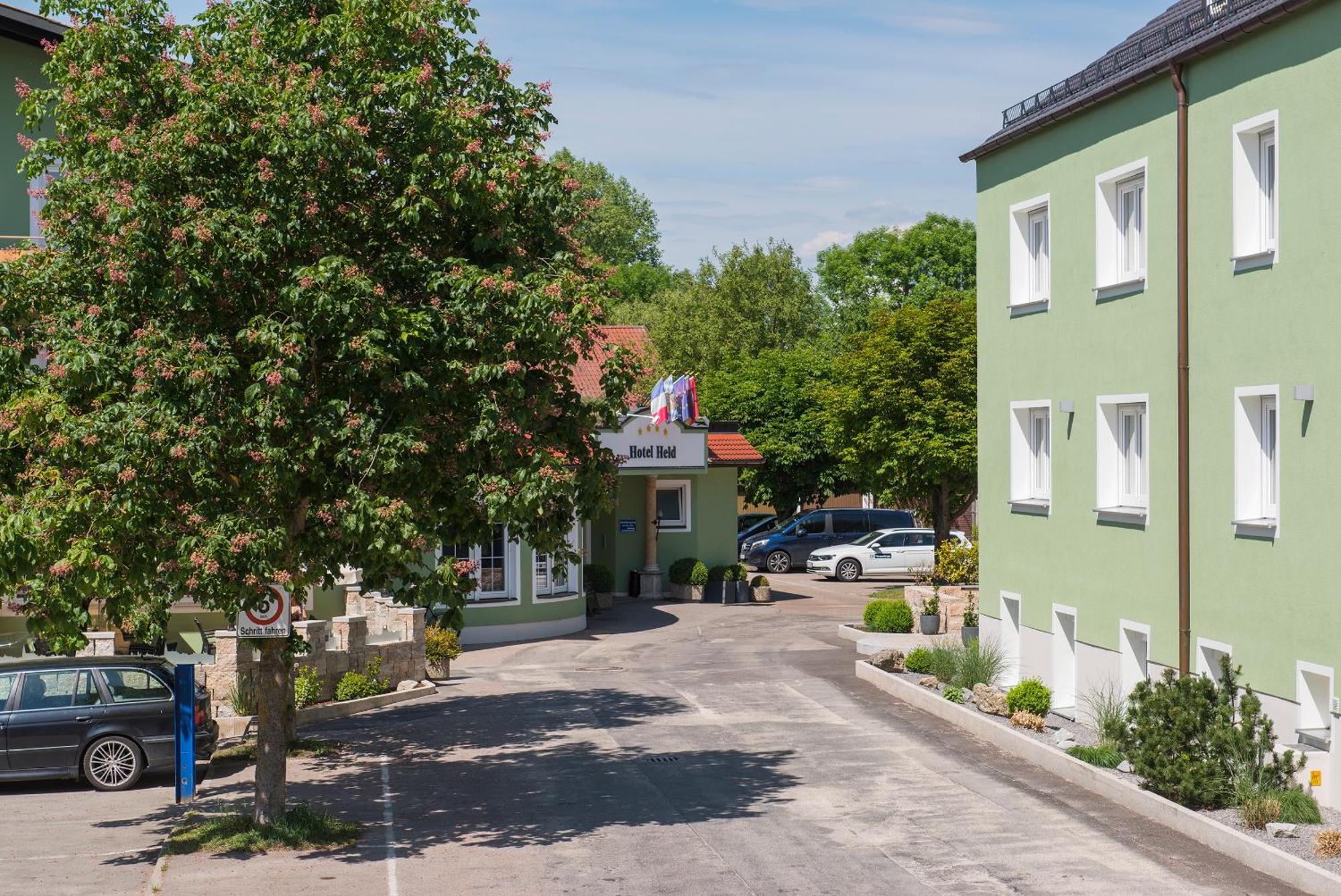 Hotel & Gasthof Richard Held Regensburg Exteriör bild